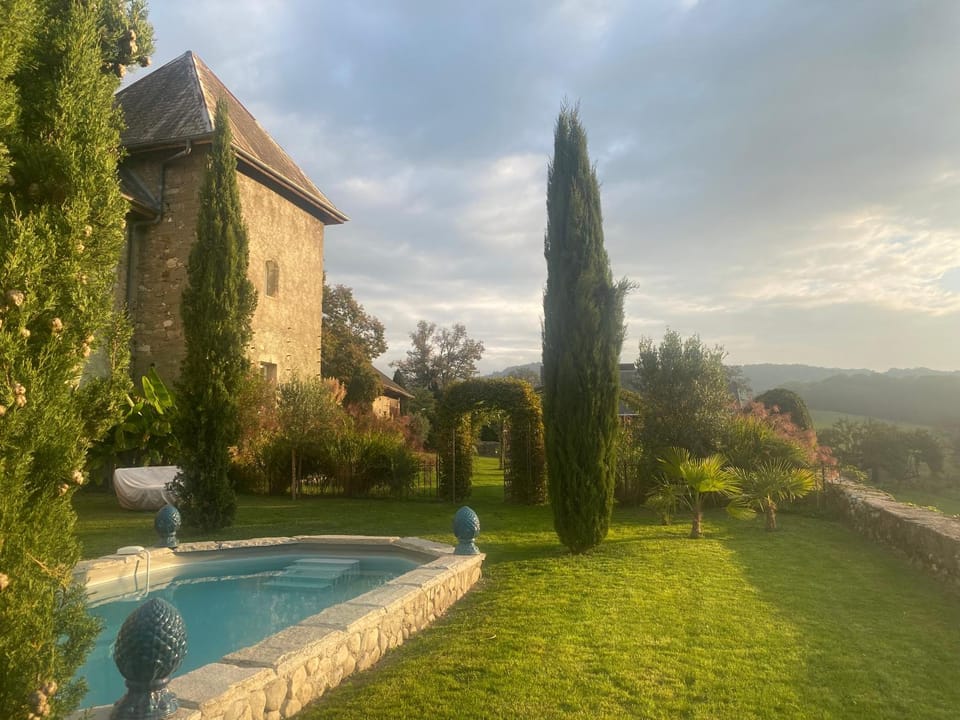 Property building, Swimming pool