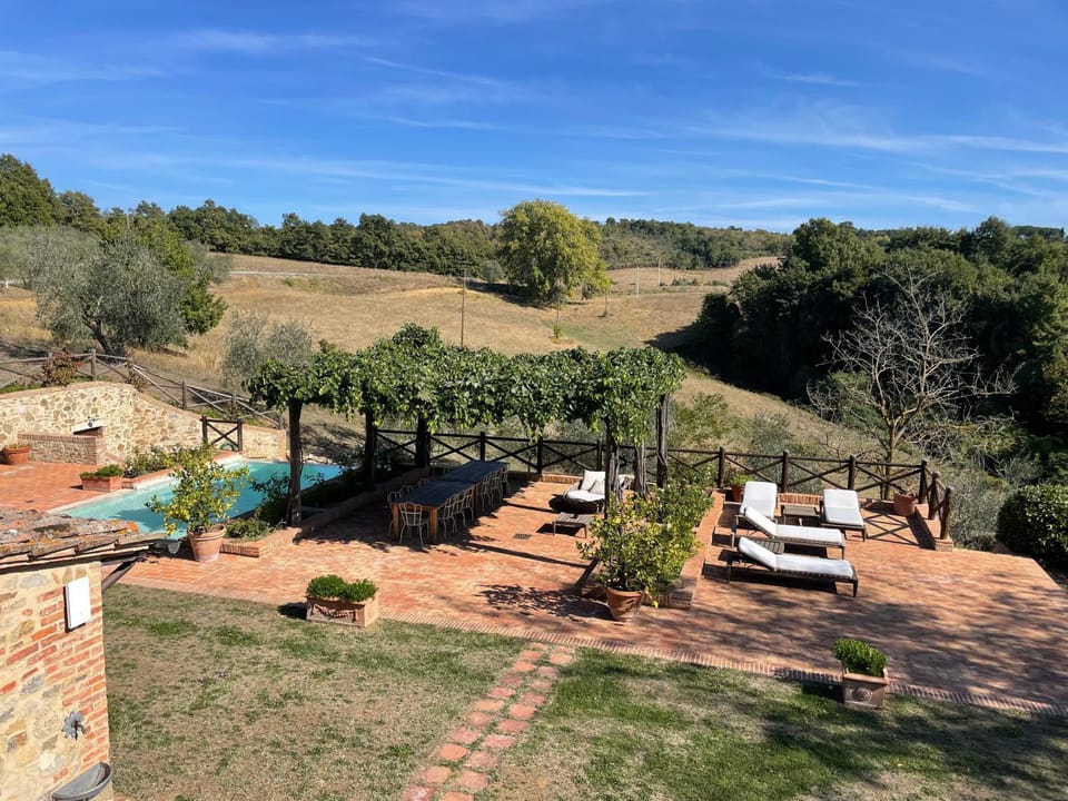Day, Natural landscape, Garden, Seating area, Evening entertainment, Garden view, Pool view, Swimming pool, sunbed
