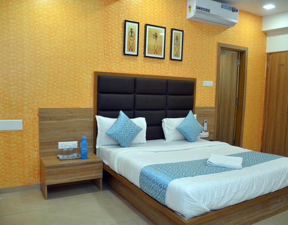 Bed, Photo of the whole room