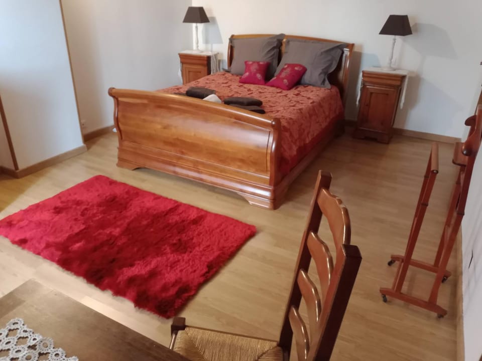 Bed, Bedroom