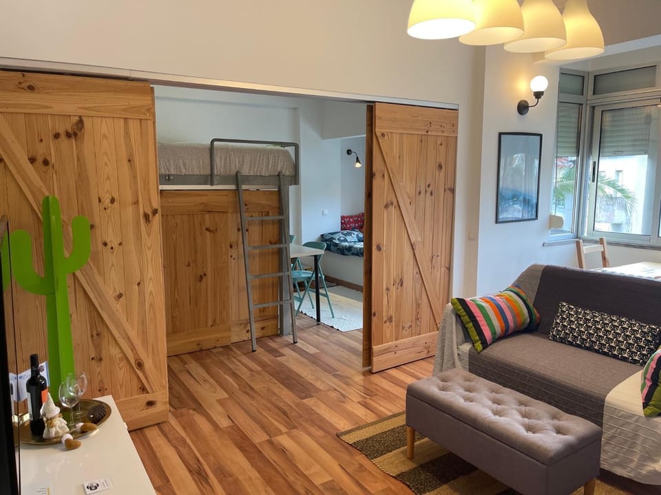 BestHomeStay- Parede Beach (Lisbon) Apartment in Lisbon District