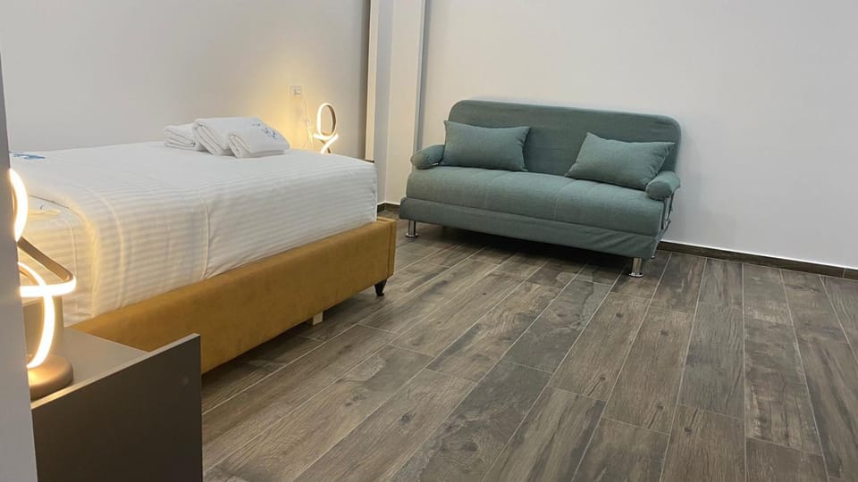Seating area, Bedroom