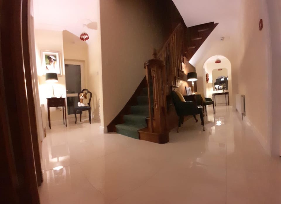 Woodhaven Manor h91rc9d Bed and Breakfast in Galway