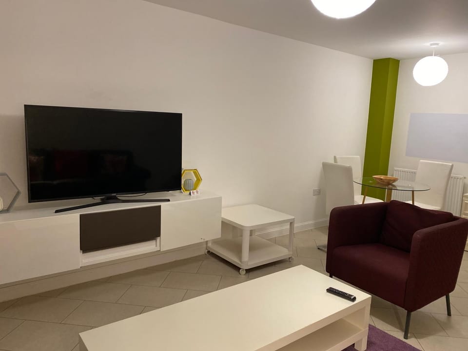 TV and multimedia, Seating area