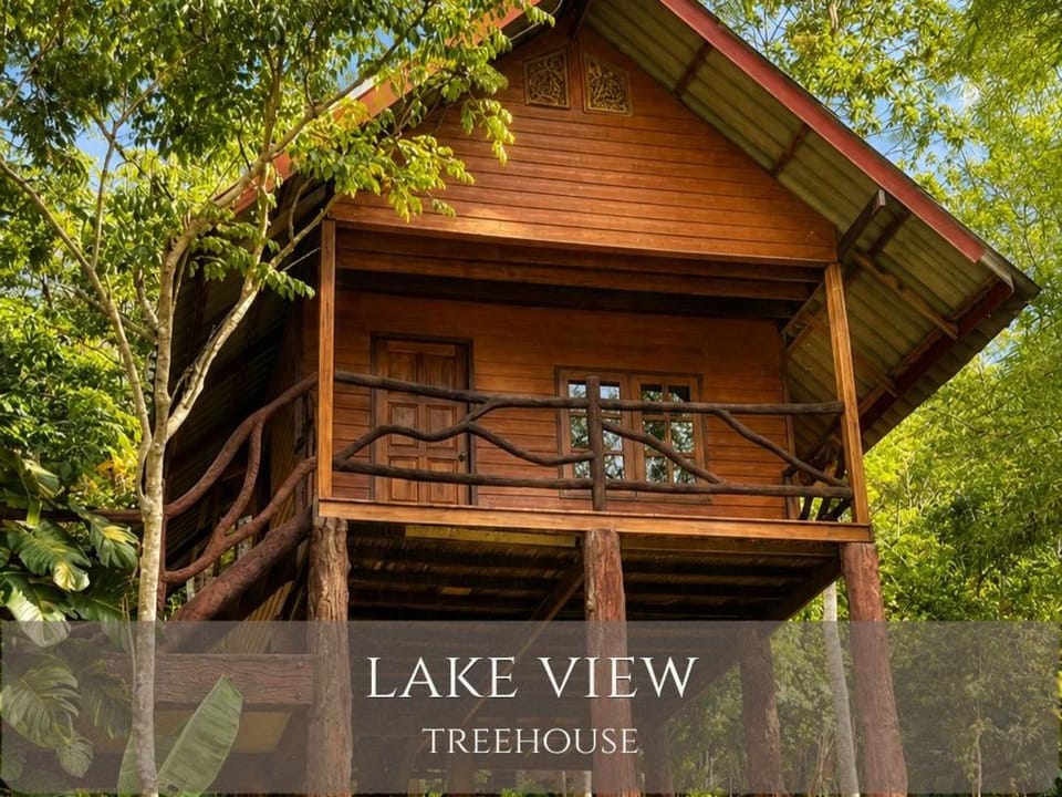 Property building, Day, Natural landscape, Lake view