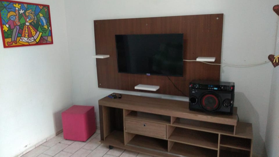 Communal lounge/ TV room, TV and multimedia