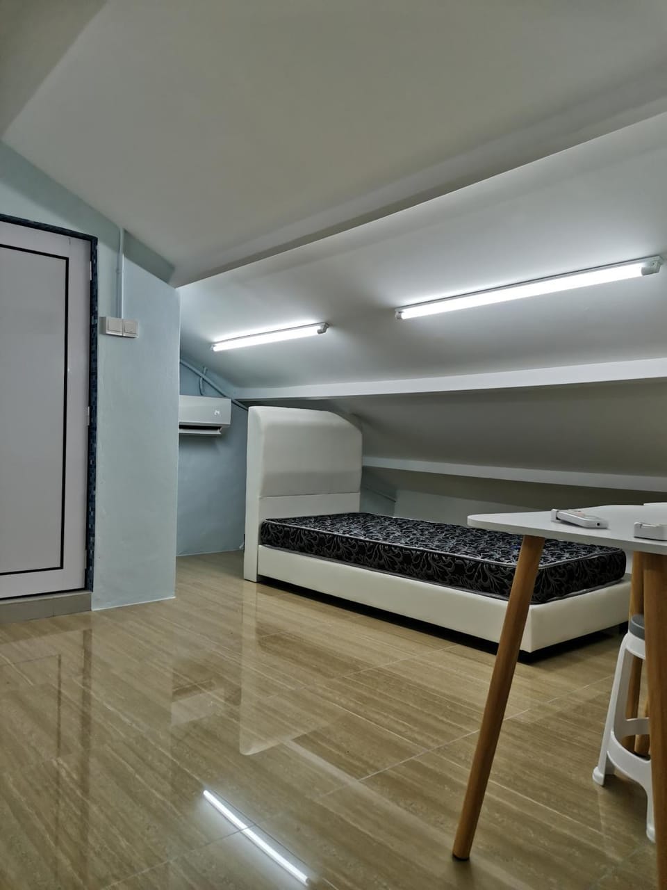 Bed, Photo of the whole room, Bedroom, bunk bed