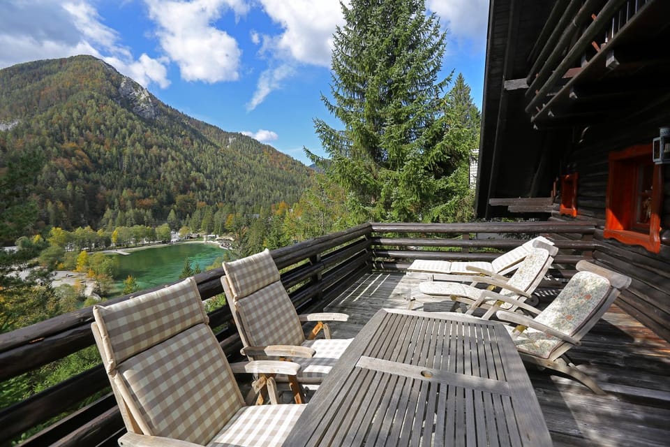 Patio, Balcony/Terrace, Lake view, Mountain view, Street view, Inner courtyard view, sunbed