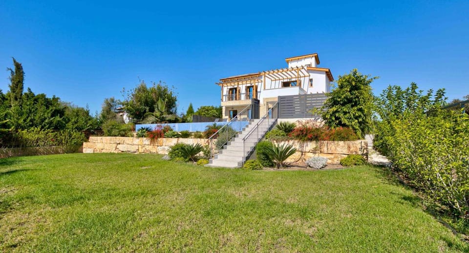 Property building, Garden, Garden, Other, Garden view