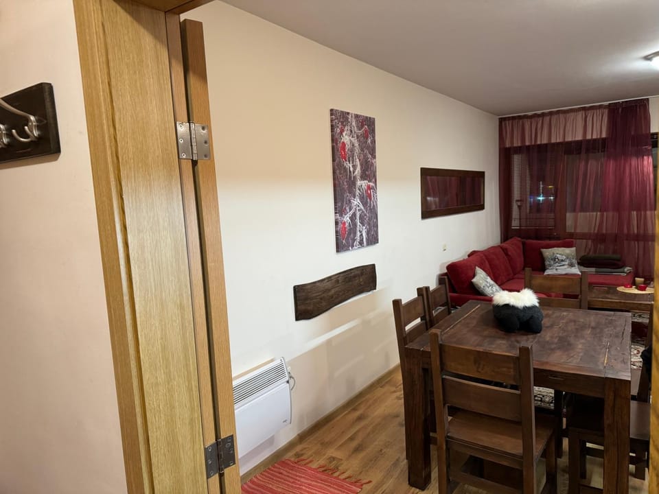 Living room, Photo of the whole room, Seating area