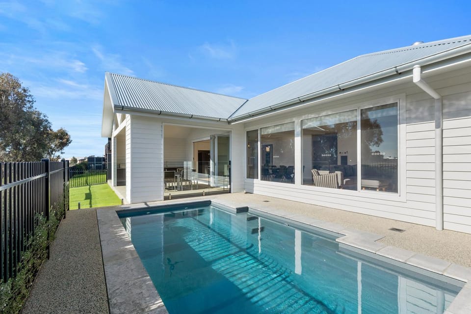 Fairway 43 House in Yarrawonga