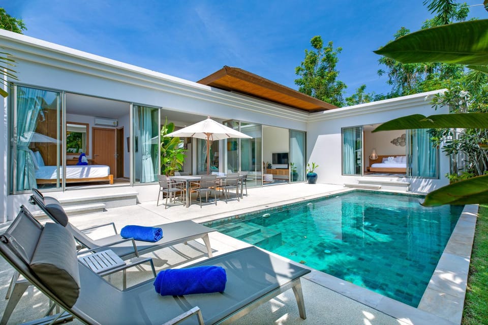 Property building, Swimming pool