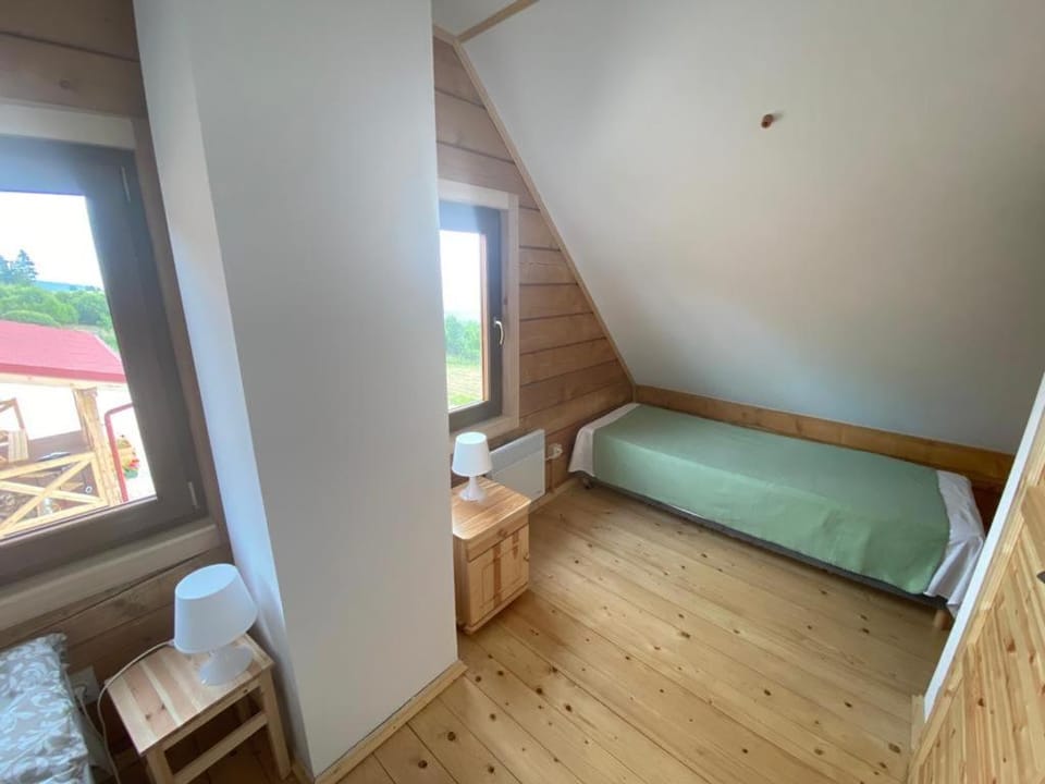 DOMKI W CHMURACH Chalet in Lower Silesian Voivodeship