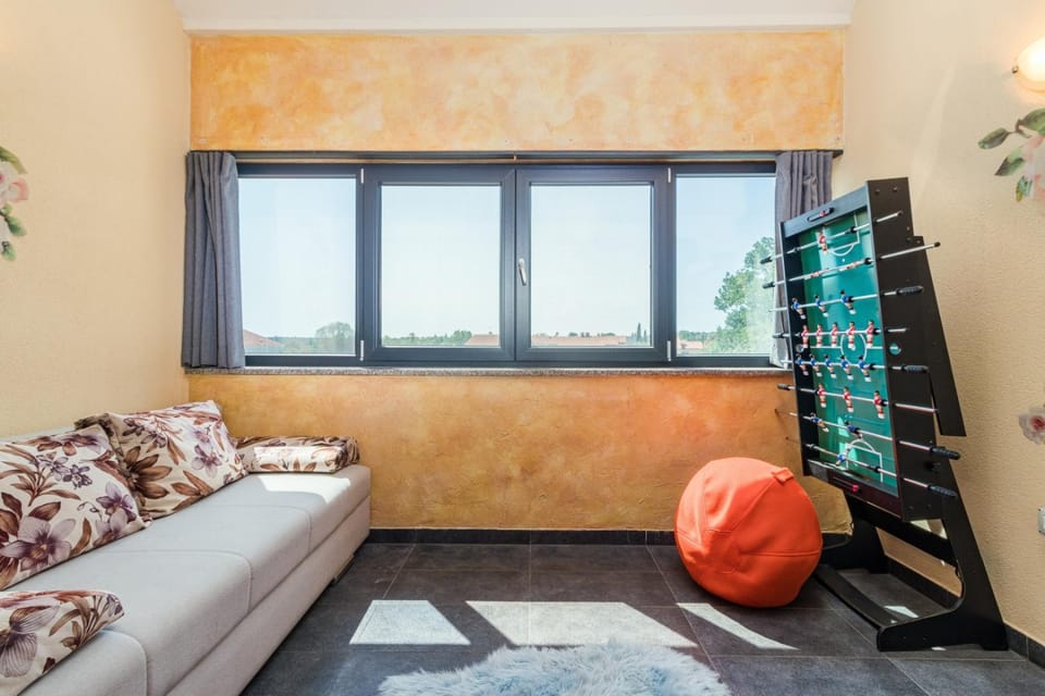 Villa Lelaina near Pula with private Pool and 3 km from the beach Villa in Istria County