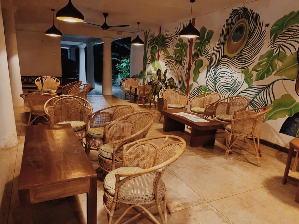 Restaurant/places to eat, Lobby or reception, Lounge or bar