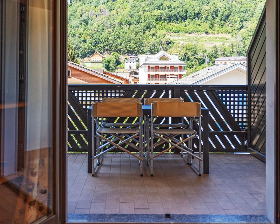 Natural landscape, View (from property/room), Balcony/Terrace, Mountain view