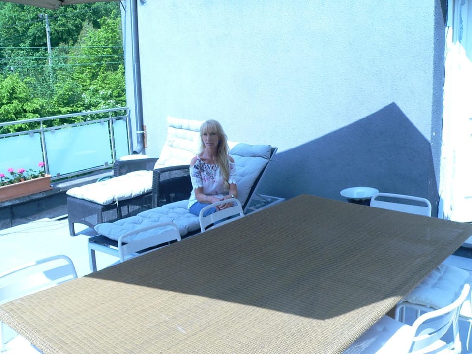 liège 4420 rue jean Jaurès 45 grande maison joyeuse avec terrasse 30m2 pour 8 personnes maximum House in Liège