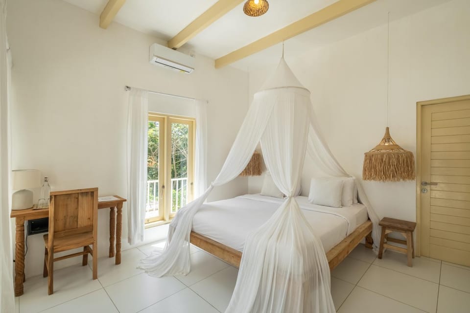 Bed, Bedroom, air conditioner