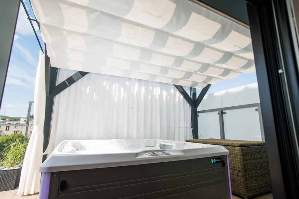 Luksusowy penthouse z jacuzzi i widokiem na morze Apartment in Pomeranian Voivodeship