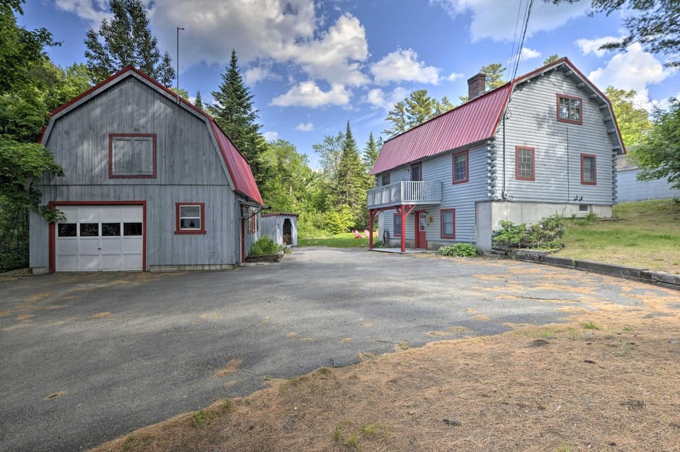 All-Season Sanctuary: Steps to Moosehead Lake House in Greenville Junction