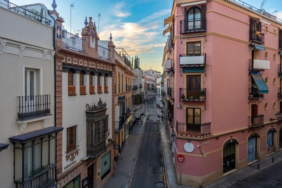 Plaza Nueva Deluxe Suite by Valcambre Apartment in Seville