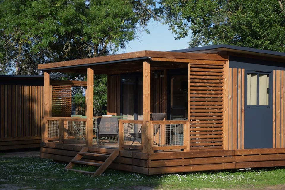 Camping Onlycamp Tours Val de Loire Campground/ 
RV Resort in Tours