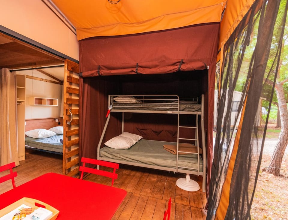 Bed, Bedroom, bunk bed