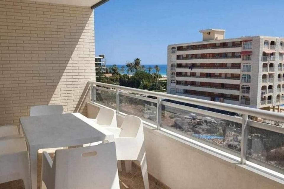Parque Mariola 300m beach Paradise Pool Paddle Apartment in Alicante