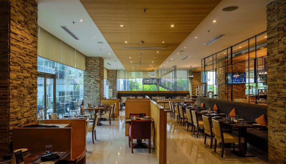 Restaurant/places to eat, Dining area