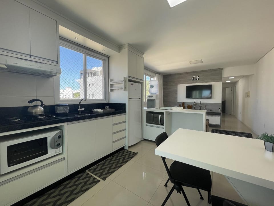 Kitchen or kitchenette, Breakfast