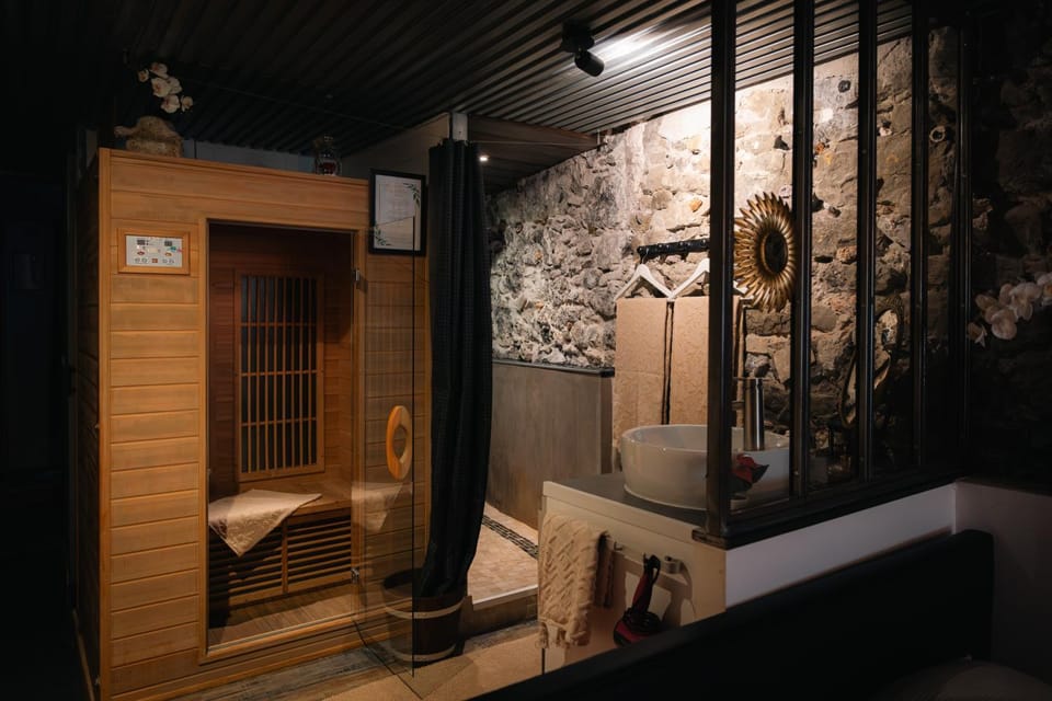 Shower, Sauna, Bathroom