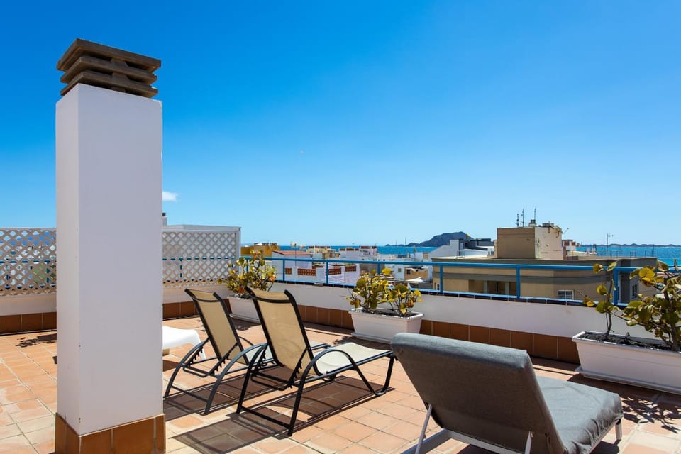 Balcony/Terrace, City view, Sea view, Street view