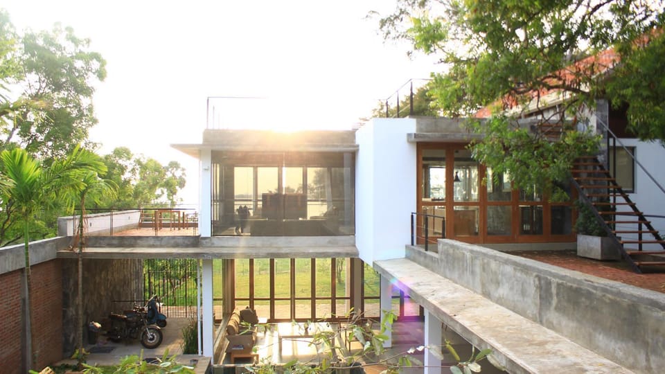 Restaurant/places to eat, Garden view