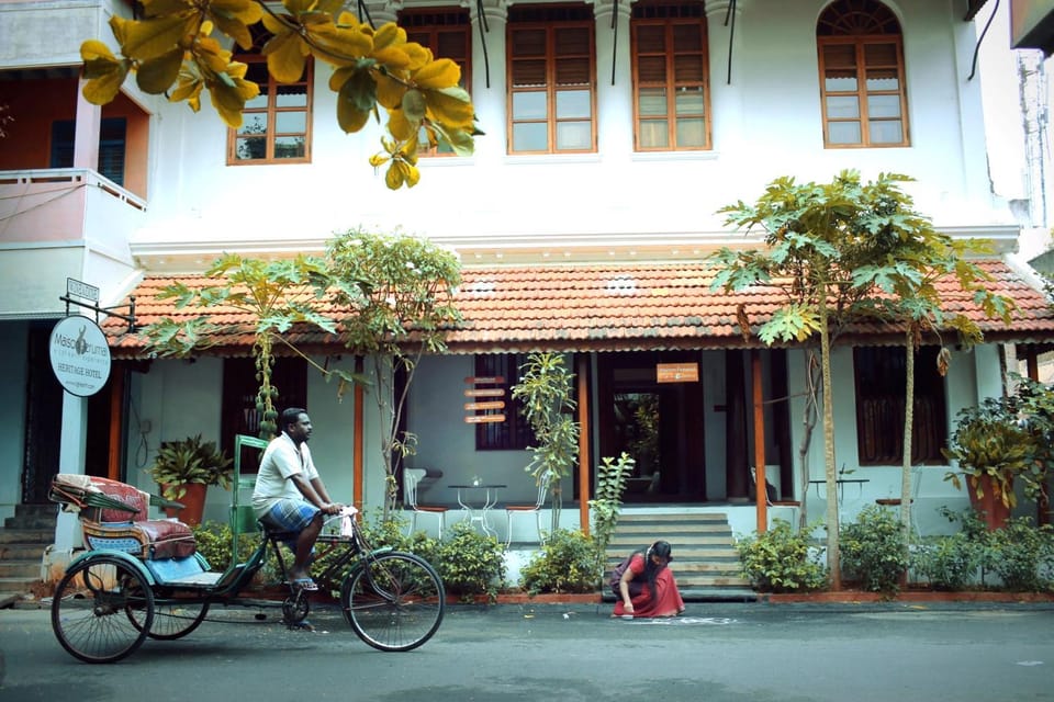 Facade/entrance