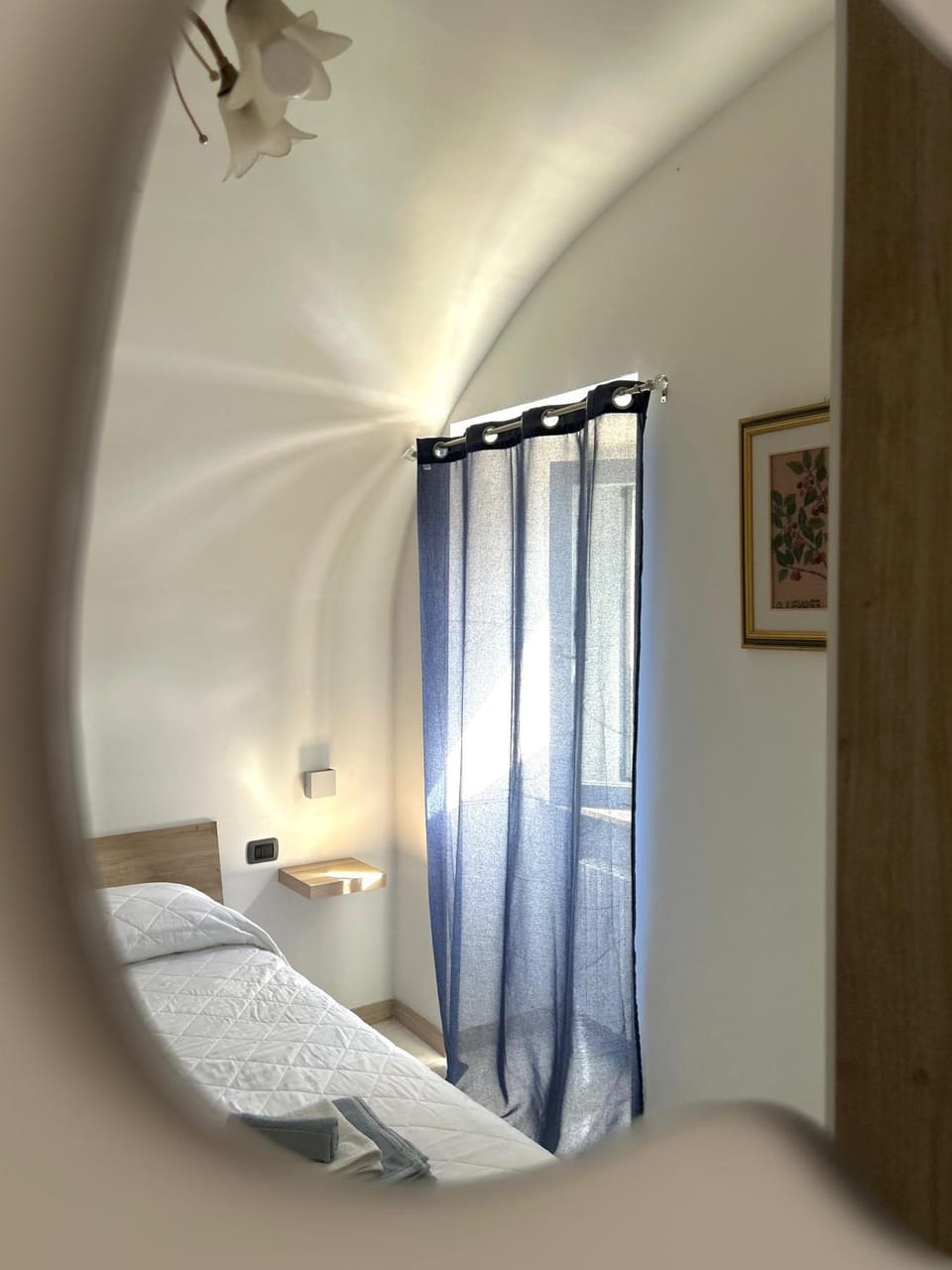 Bedroom, towels, towels