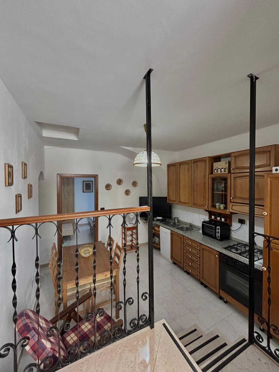 Photo of the whole room, Dining area, Lunch