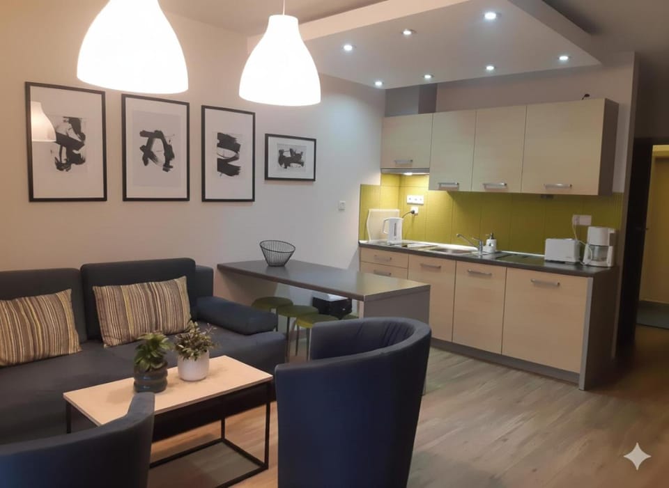 Kitchen or kitchenette, Living room, Other, Seating area, Dining area