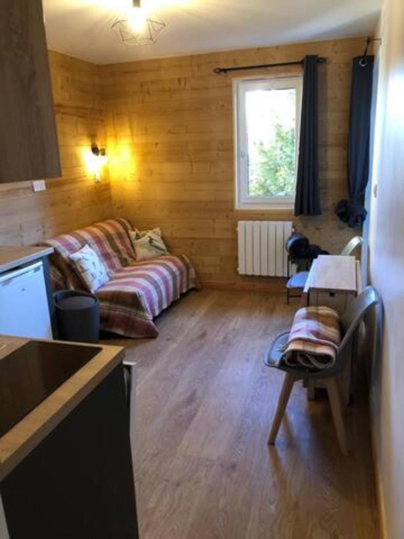 Living room, Mountain view