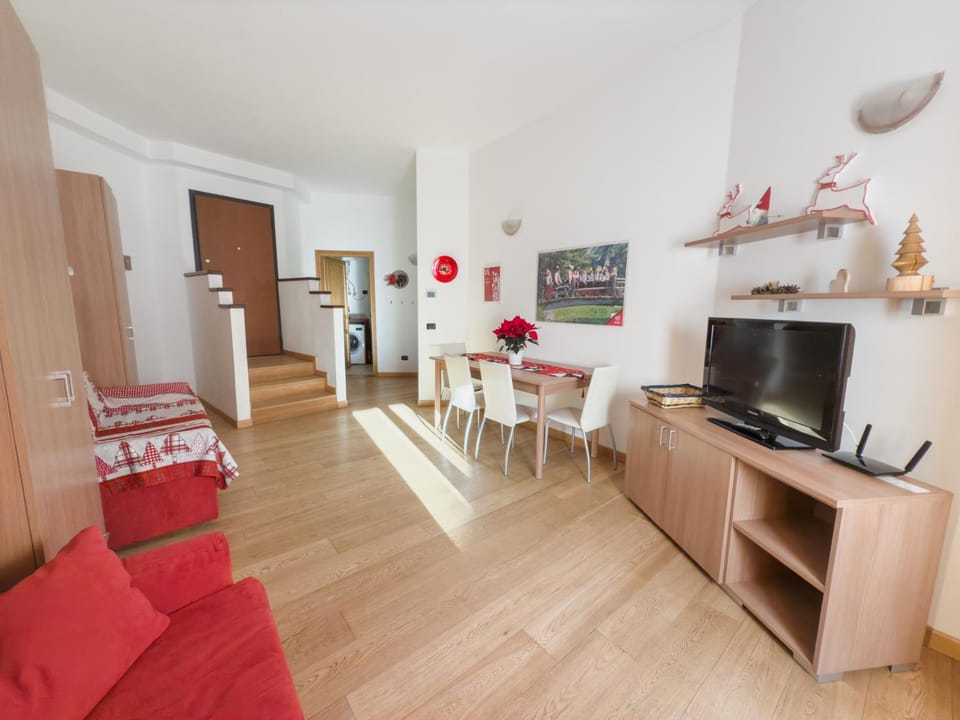 TV and multimedia, Dining area