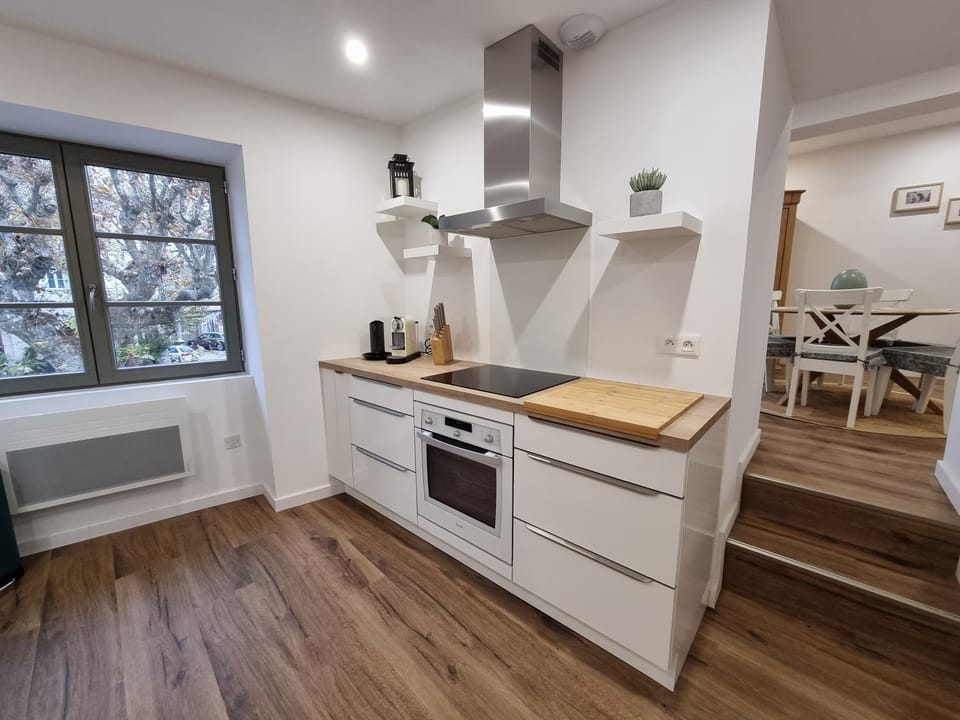 minibar, pet friendly, stove, toaster