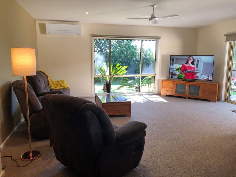 Woodland Heath Escape House in Inverloch