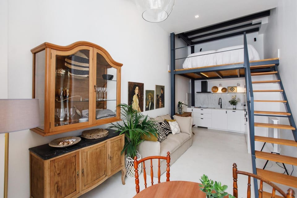 Photo of the whole room, Dining area, Bedroom, Quiet street view