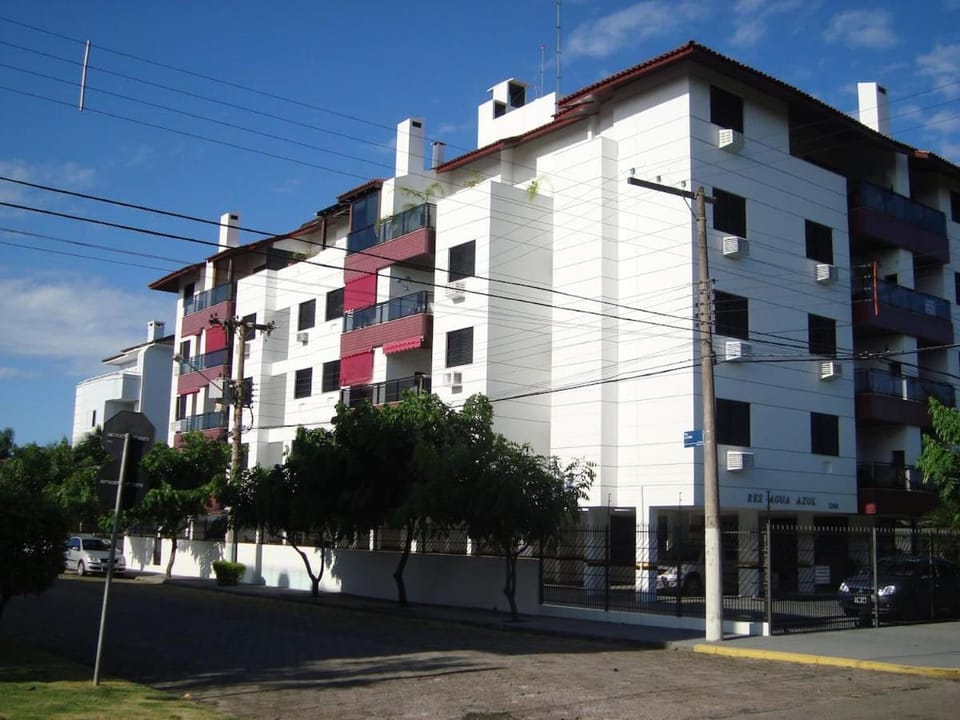 Apartamento 2 dorm - 1 quadra do mar Apartment in Florianopolis