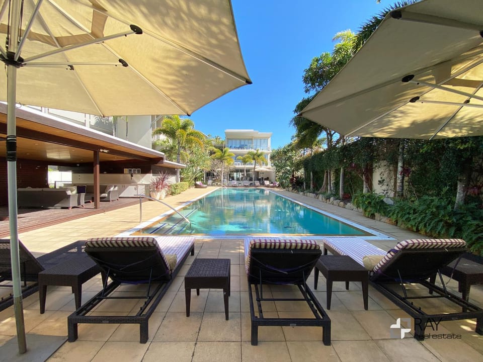 Pool view, Swimming pool
