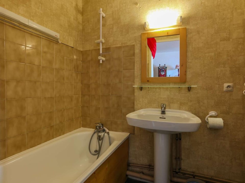 Appart cosy à Val Thorens - 3 pers, proche pistes et commerces - FR-1-637-20 Apartment in Les Allues