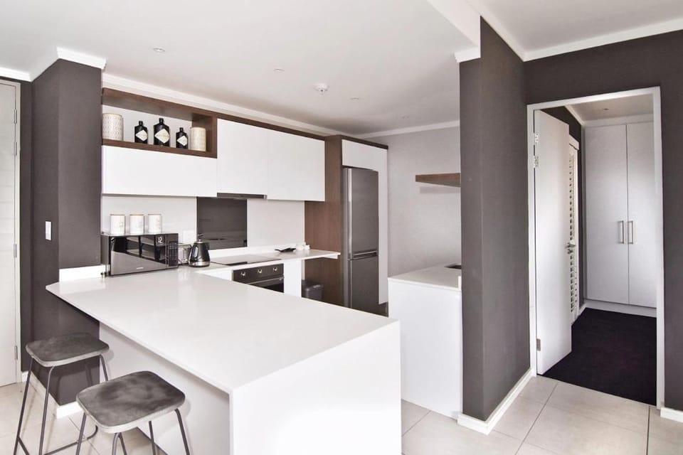 Masingita Towers Executive Suite Apartment in Sandton