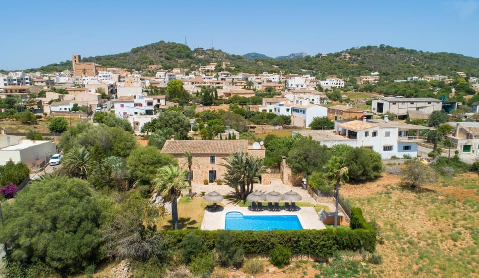 Finca Corso de Shorta House in Migjorn