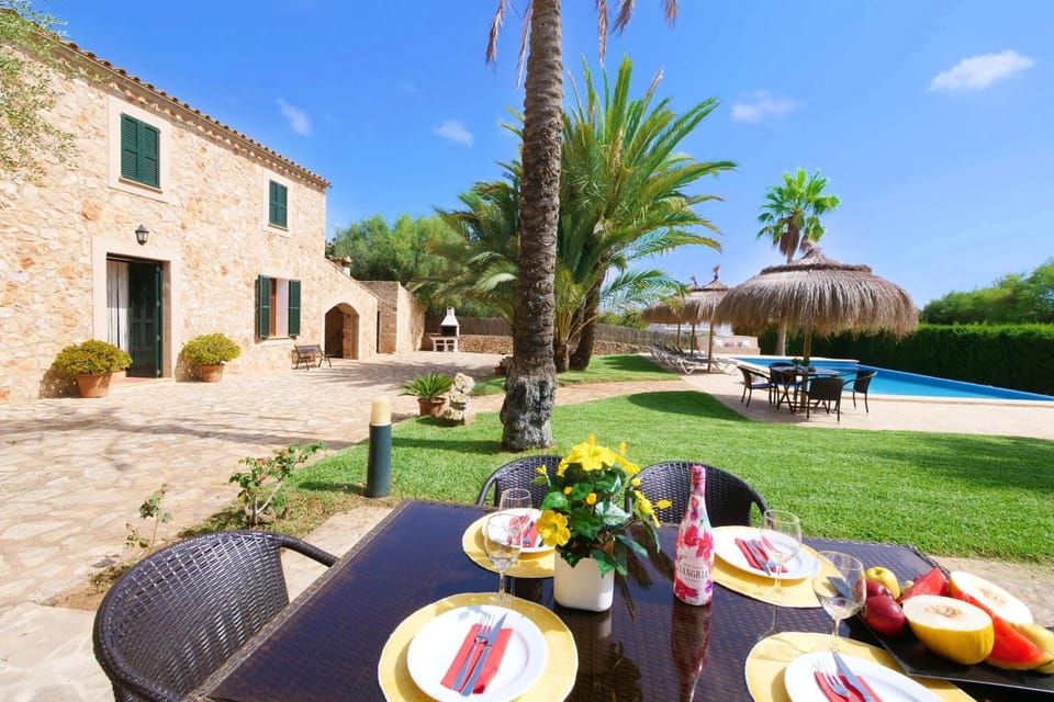 Finca Corso de Shorta House in Migjorn