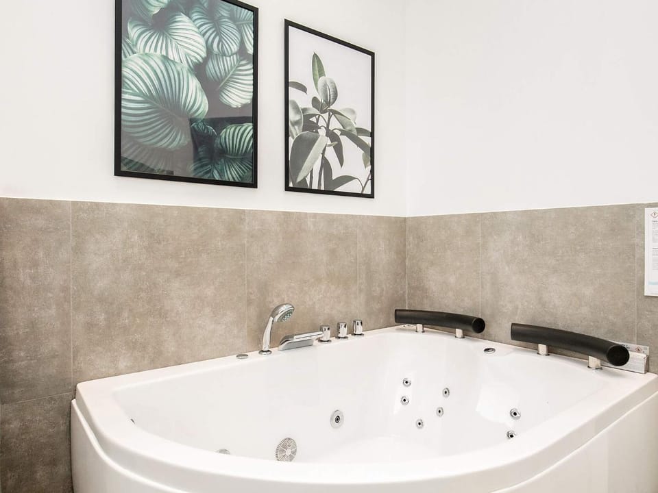 Spa and wellness centre/facilities