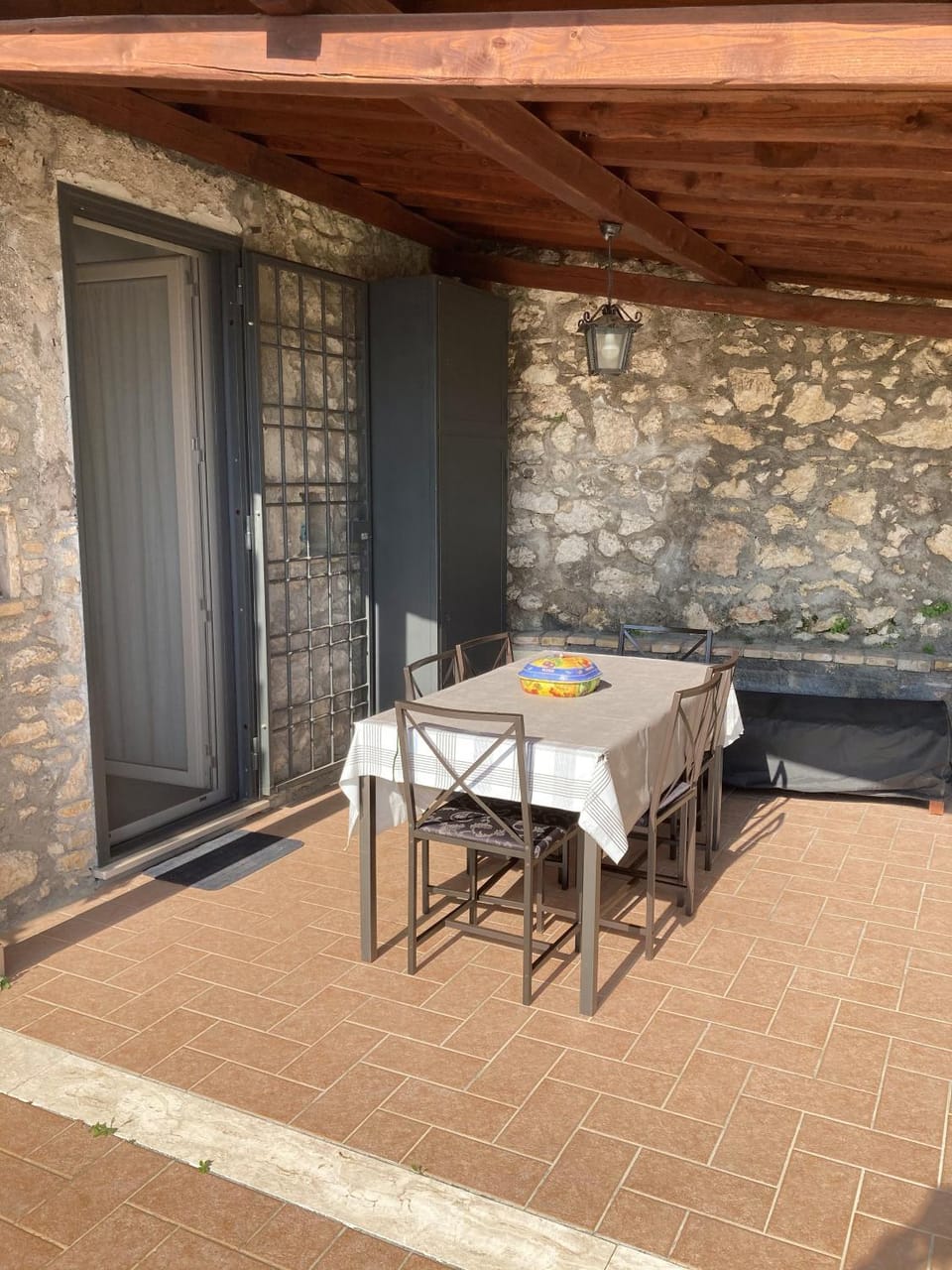 Patio, Dining area